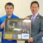 「TSUKUBA」は宇宙で一番発せられる言葉！若田宇宙飛行士、つくば市長表敬訪問！